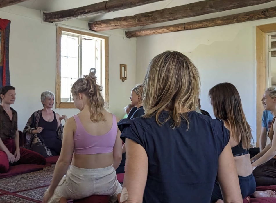 Linda Zurak group therapy